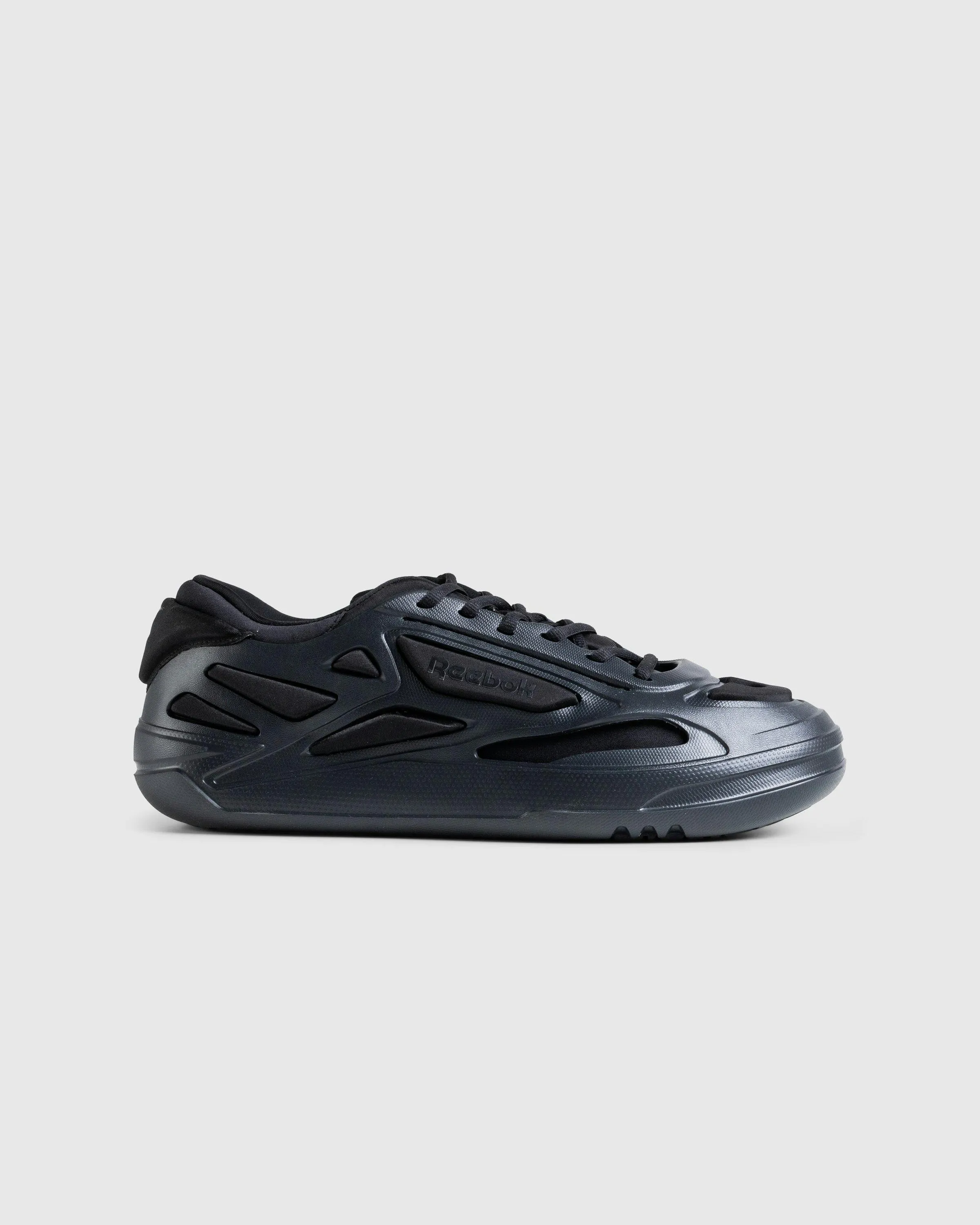 Reebok – Club C FWD Black | Highsnobiety Shop